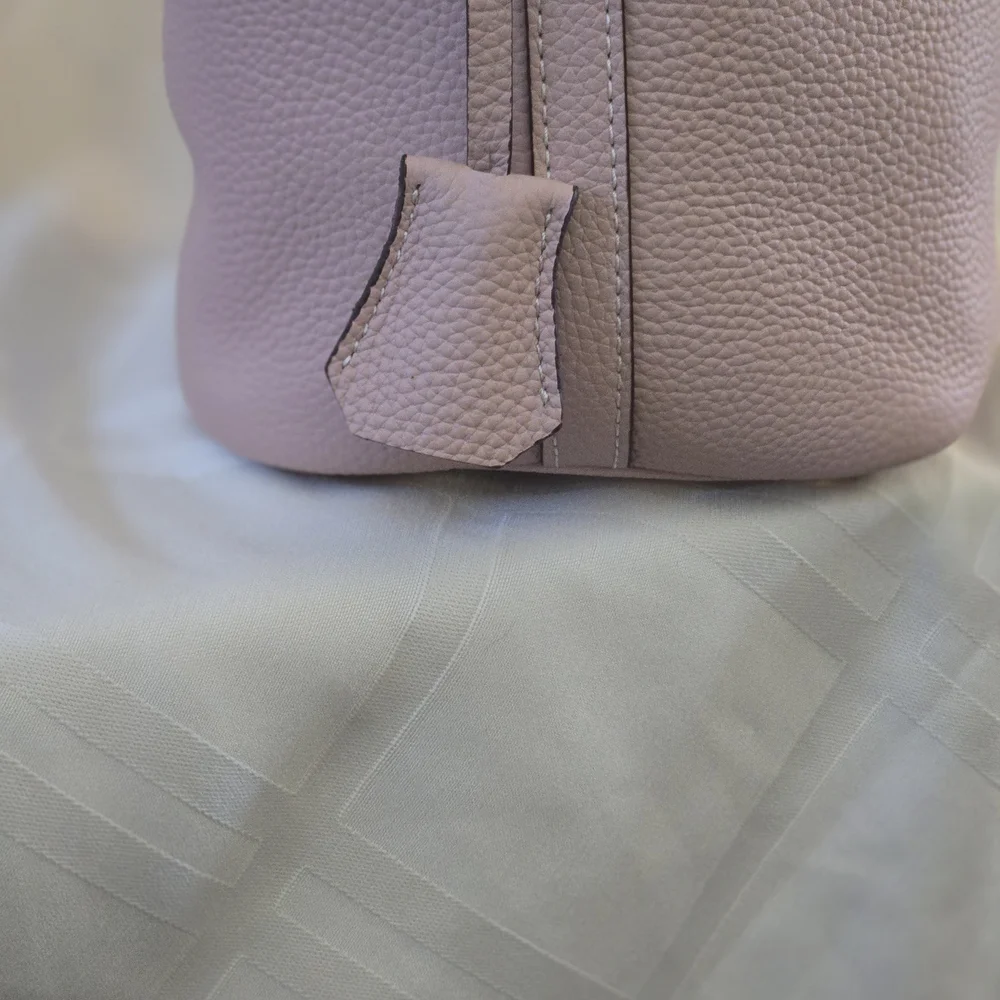 Elegant Pink Women's Handbag, NIB - Picture 6 of 12